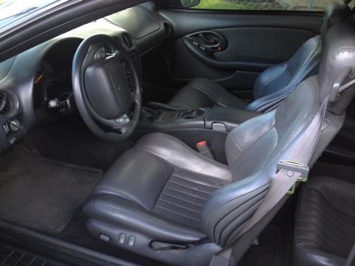 Photo 3 of 9 of 1998 Pontiac Firebird Trans Am